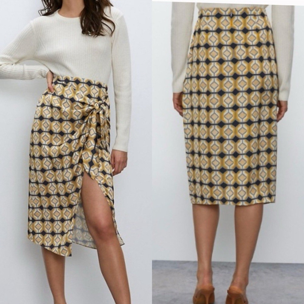 Babaton Aritzia Geometric Honeycomb Wrap Midi Skirt Gold Black Size 0